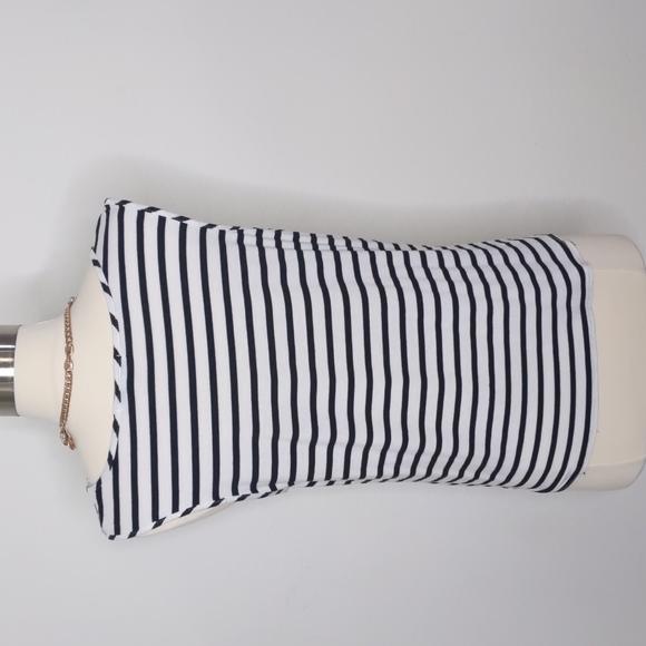 Green Envelope Los Angels Tank Striped black and white size Medium Knot … - Picture 3 of 5